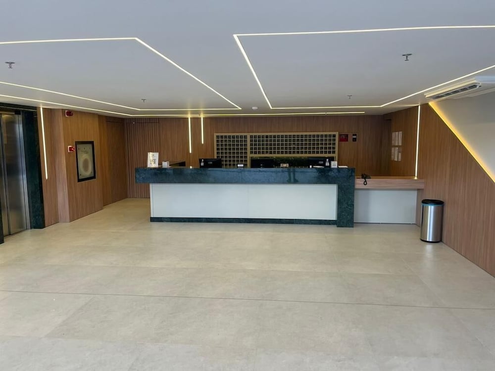 Hotel das Americas 3/48