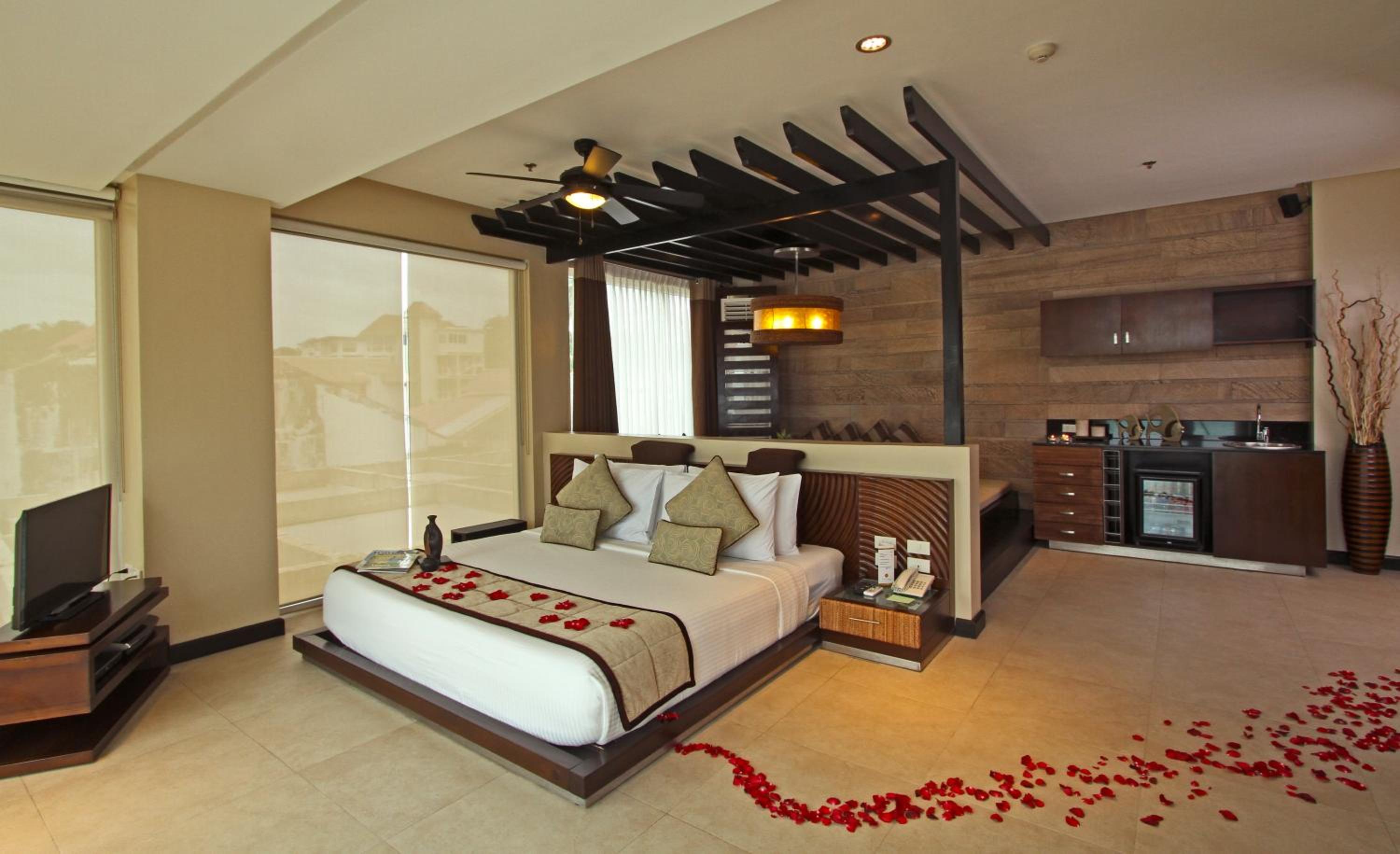 HEAVEN, SUITE