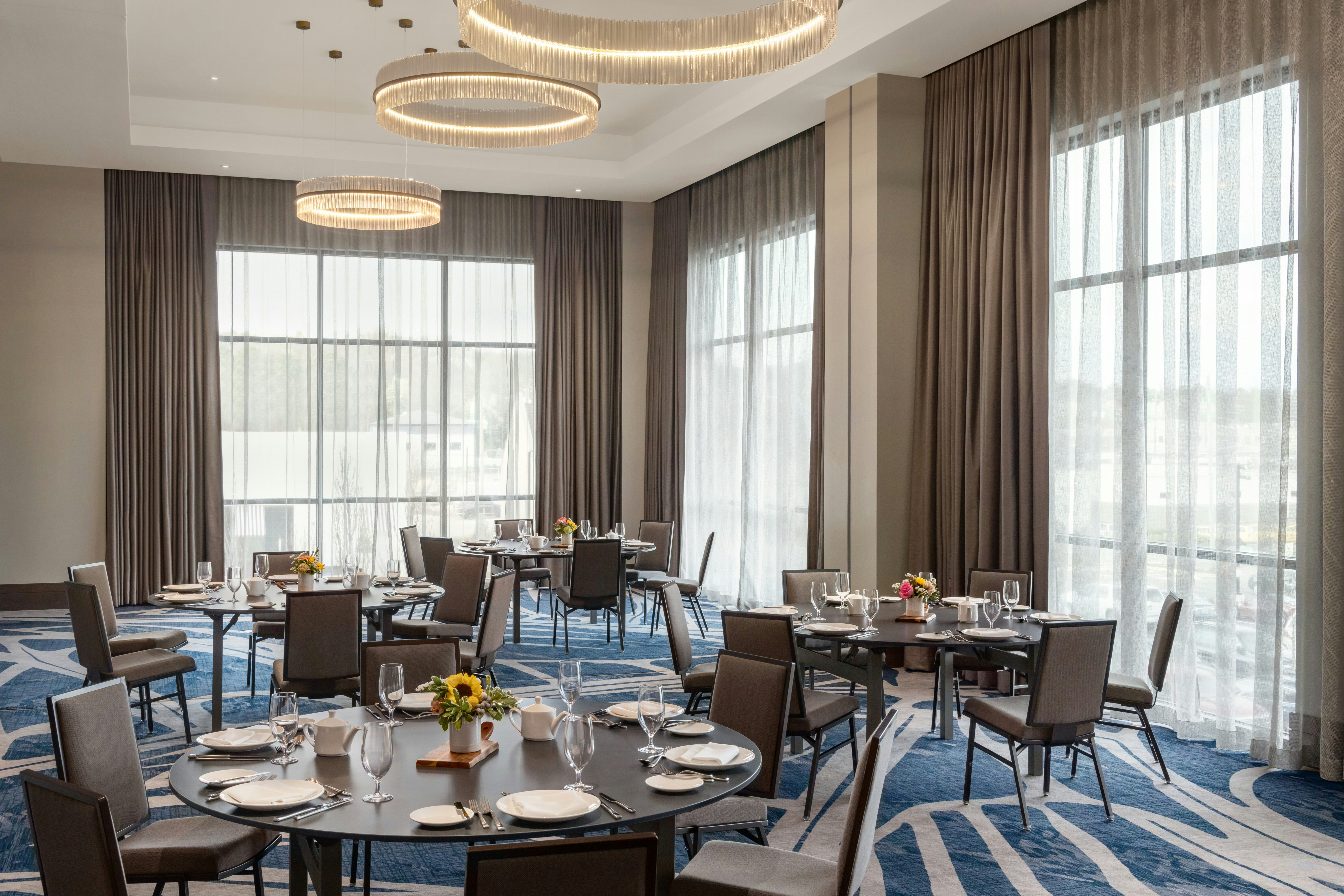 Valley Hotel Homewood Birmingham, Curio Collection by Hilton 37/50