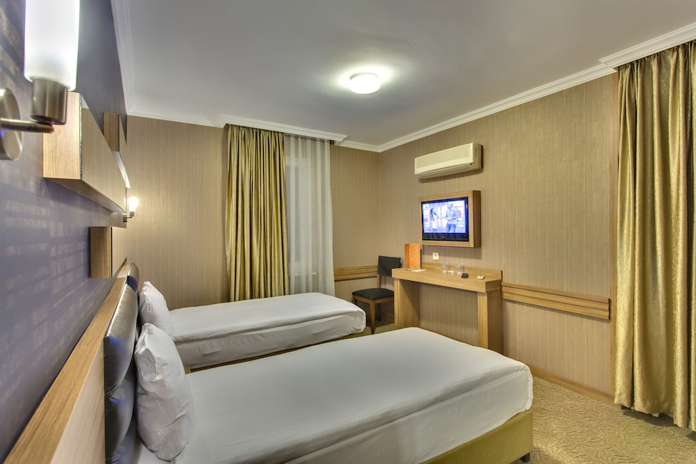 ANTROYAL HOTEL 14/50