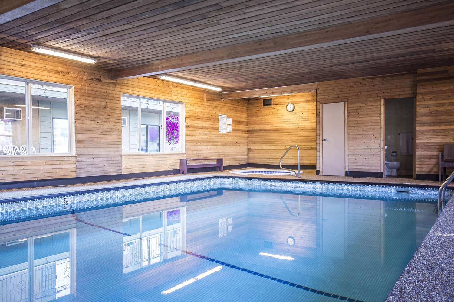 Courtyard Inn Vernon 3/9