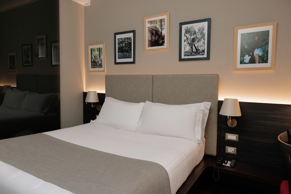 EXECUTIVE, DOUBLE BED