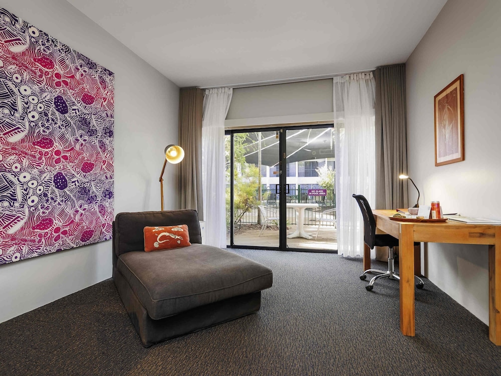 Kakadu Crocodile Hotel 40/61