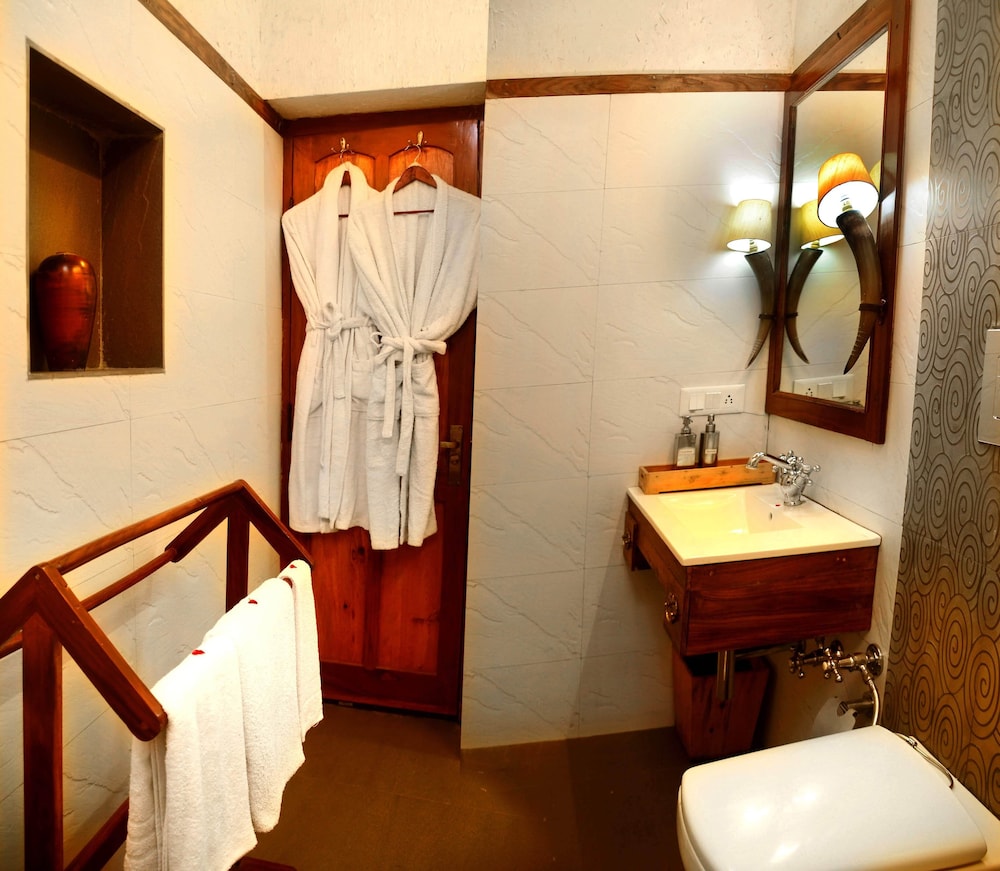 Quality Inn the Den Resort 48/50