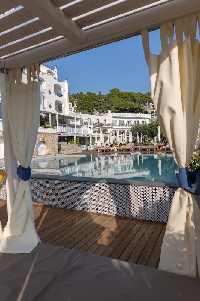 Hotel Mamela 33/75