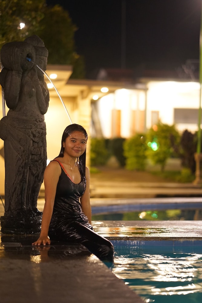 Grand Harvest Resort and Villas 46/75
