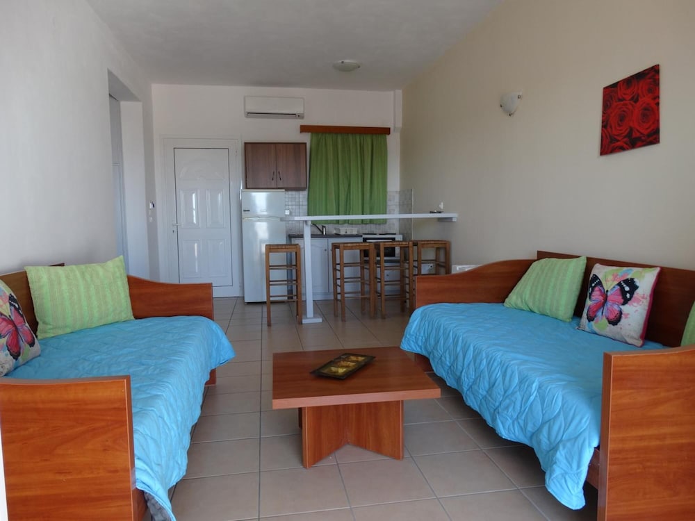Paradiso Apartments 14/45