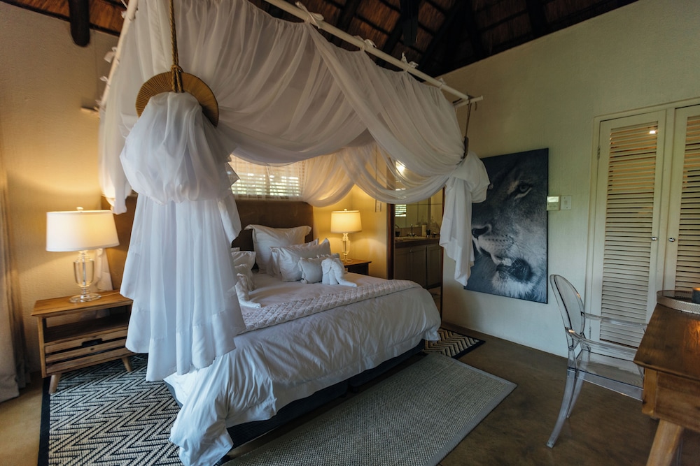 Kuname Lodge 13/74