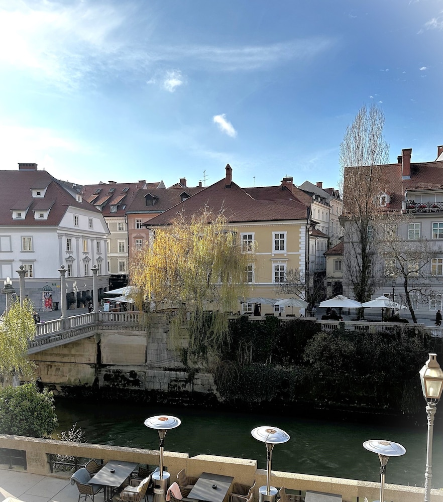 The Hotel Ljubljana 37/43