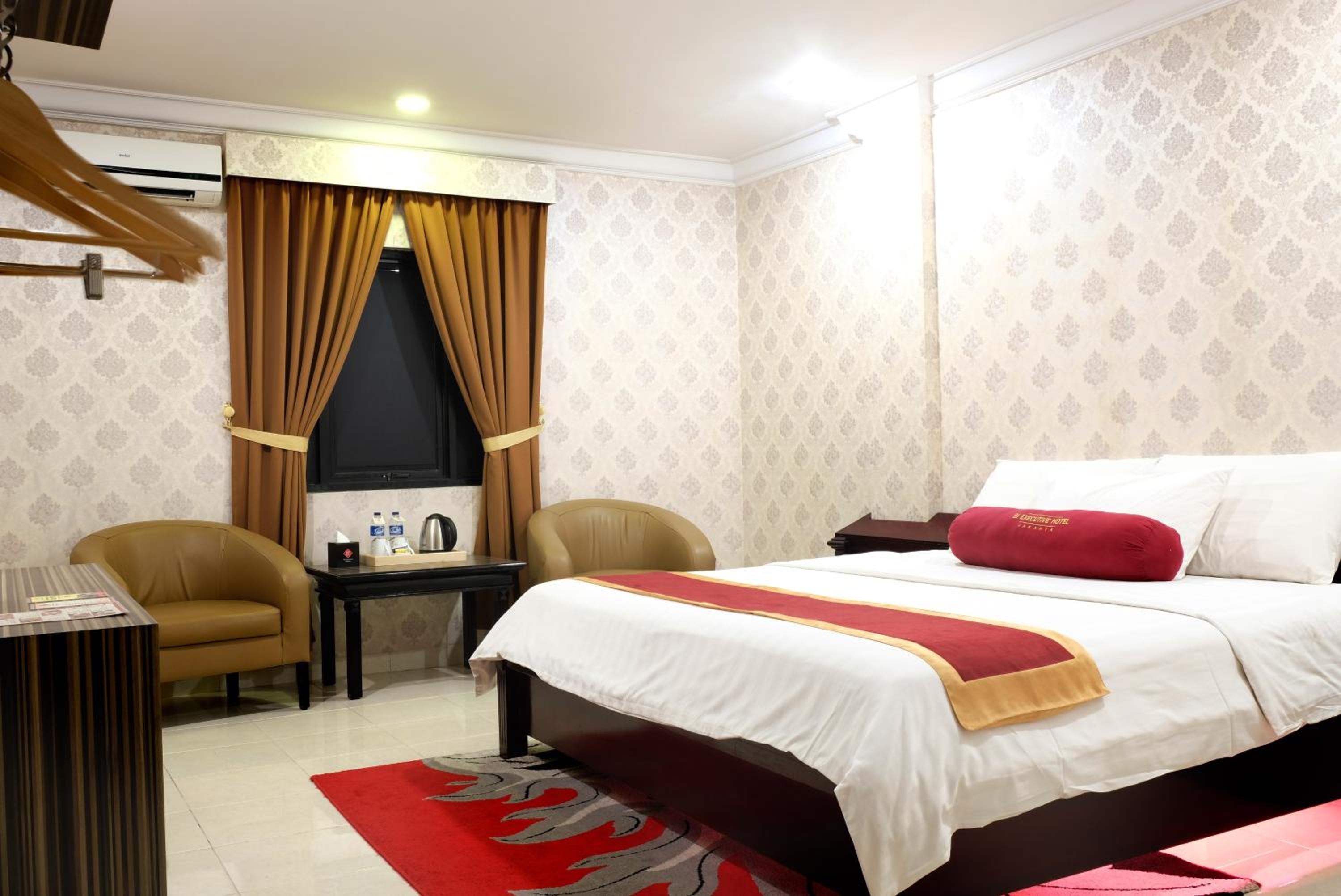BI Executive Hotel 24/51