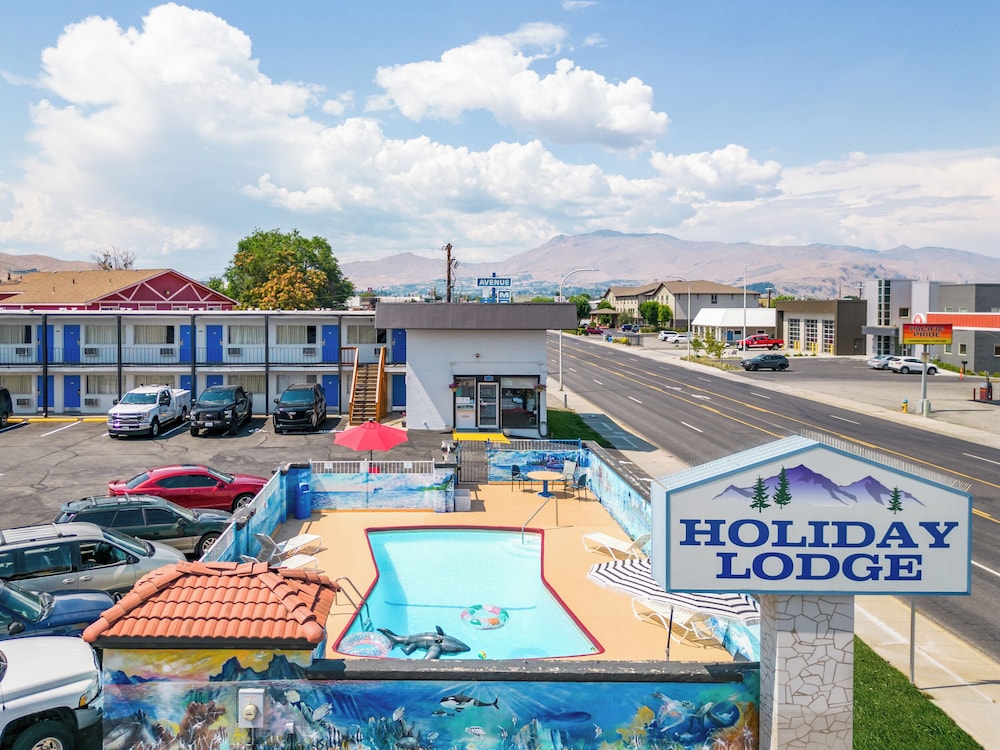 Holiday Lodge Wenatchee 31/42