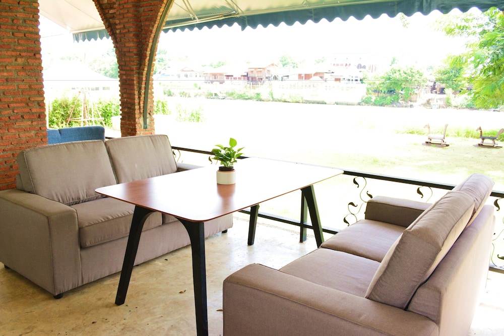 Home Ayutthaya 28/50