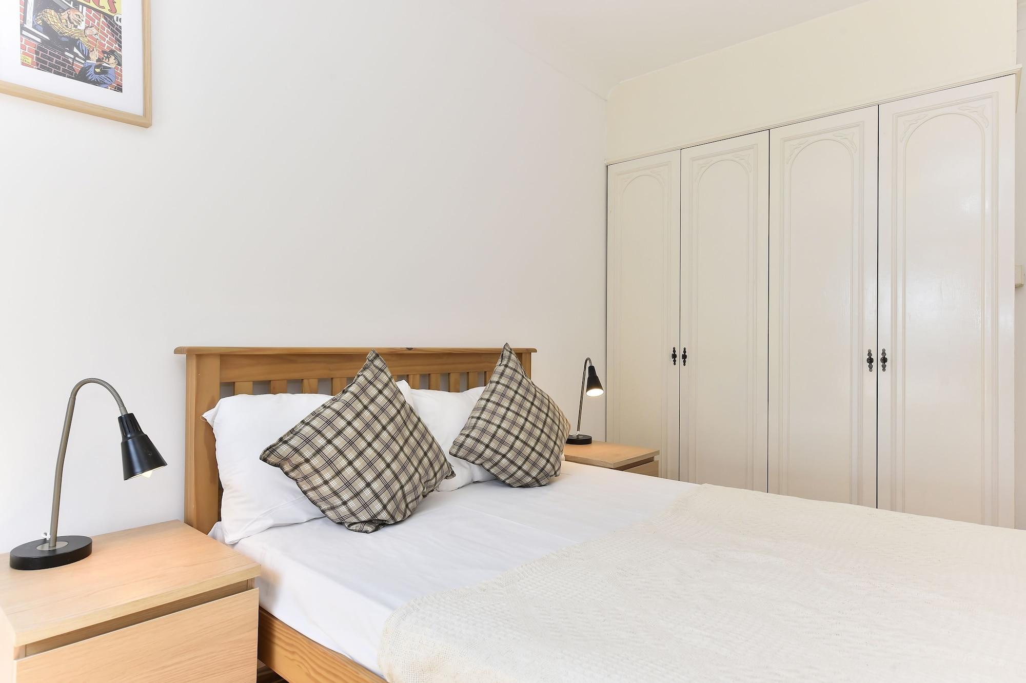 2 Bedrooms, Apartment, Camden Market Apartments 2/8