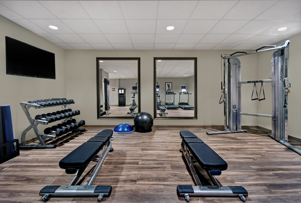 Staybridge Suites Sterling Heights Detroit Area 33/65