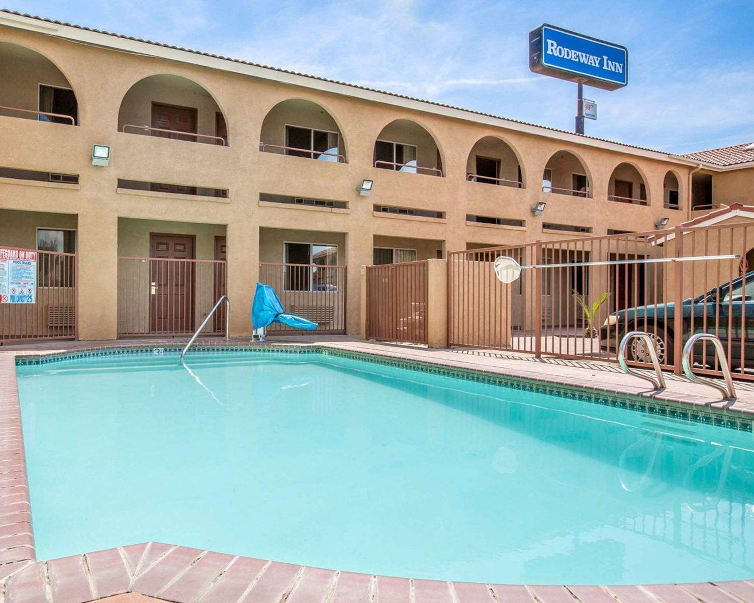 Rodeway Inn Delano CA 11/11