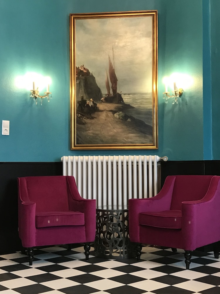 Hotel Mystique 33/50