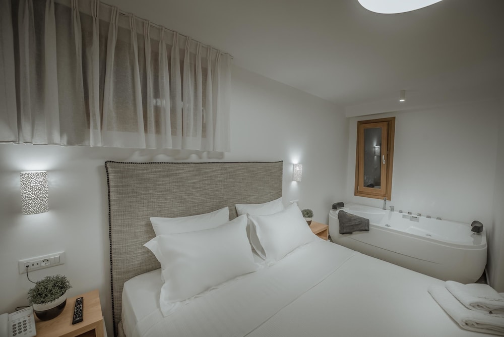 Natura Luxury Boutique Hotel Skopelos 14/50