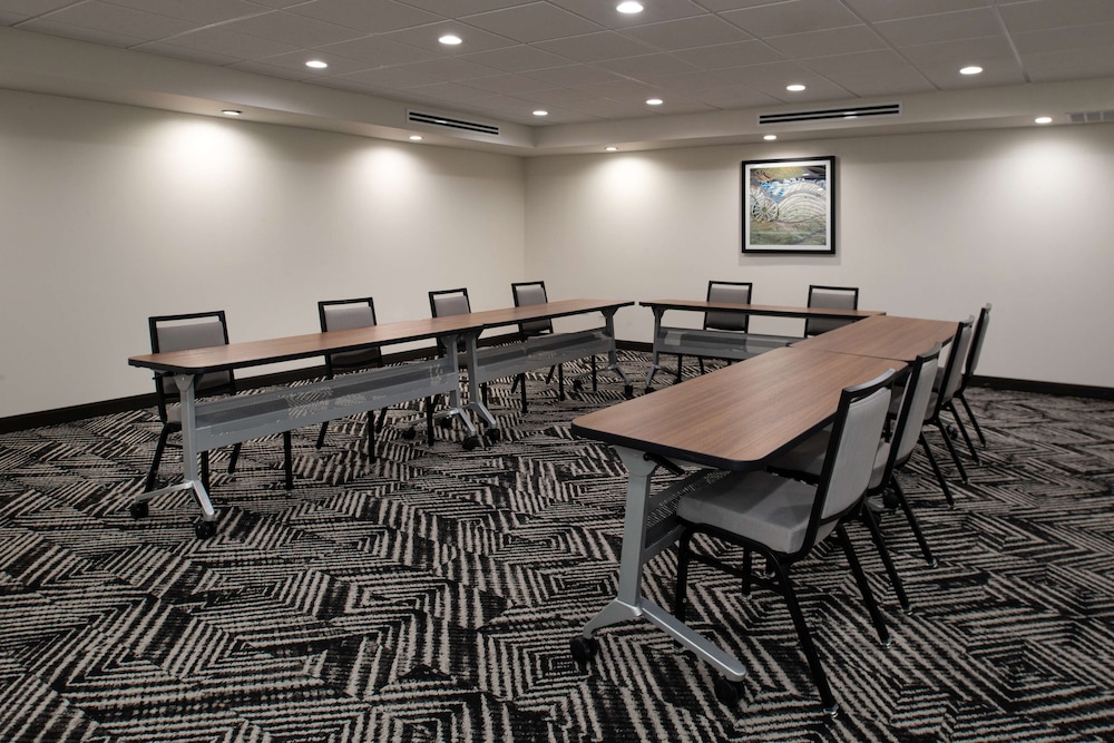 Hyatt Place Dallas/Rockwall 34/49
