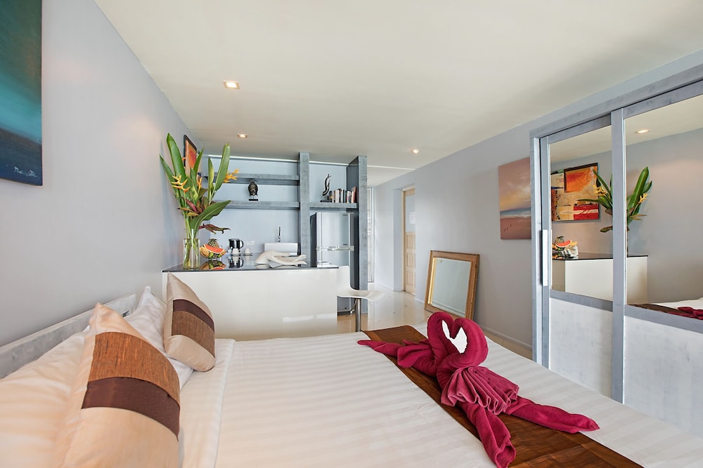 Enjoy Beach Hotel 18/73