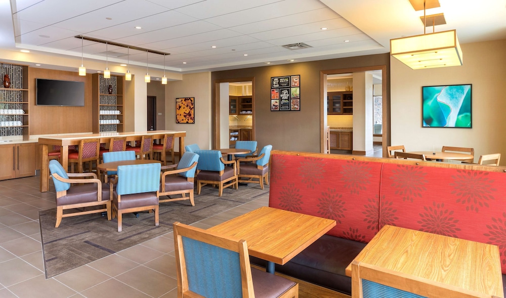 Hyatt Place Canton 46/62