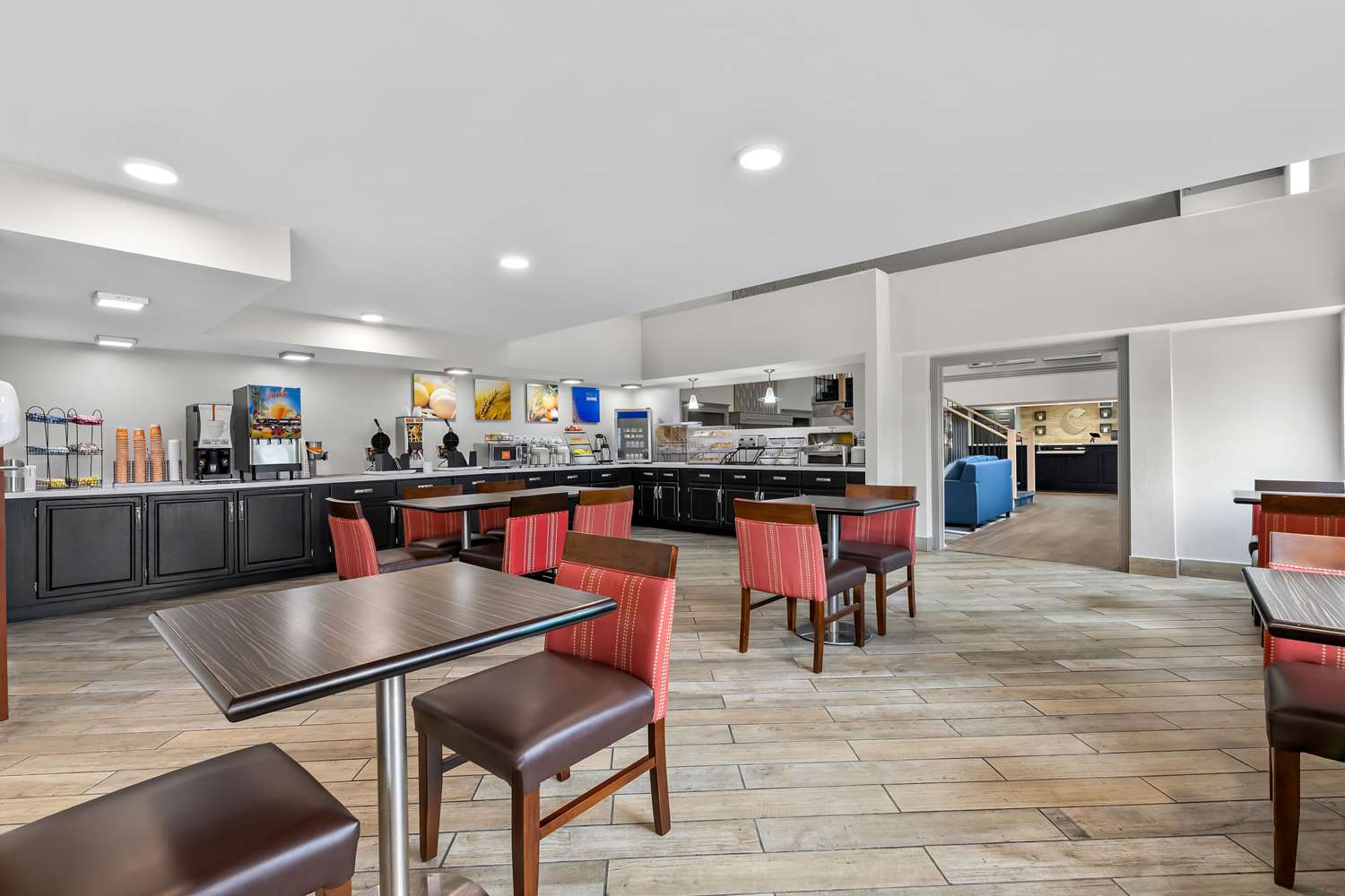 Comfort Inn & Suites Nashville Near Tanger Outlets I-24 Antioch 10/21