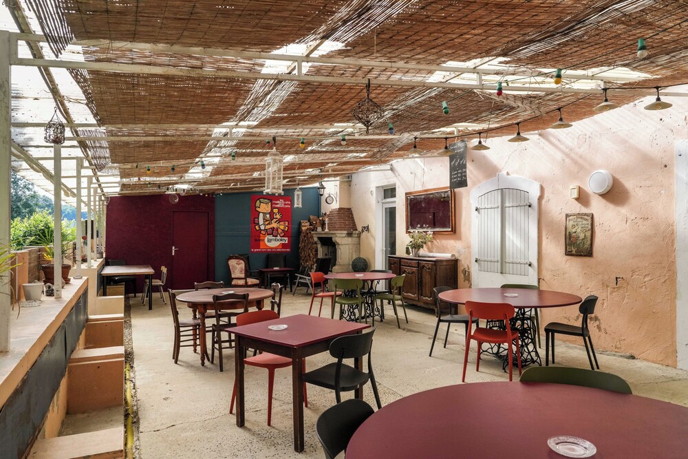 HOSTELLERIE DU CLOS PITE 38/56