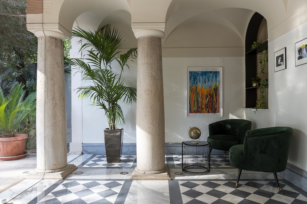 Hotel Principe Torlonia 49/65