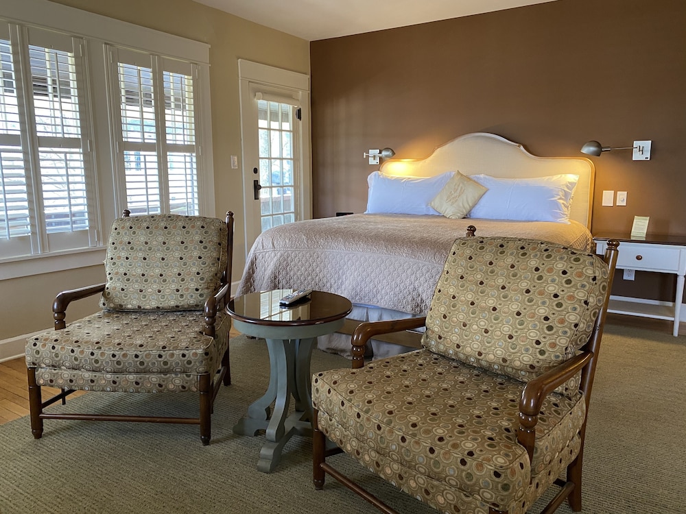 Showers Inn 56/71