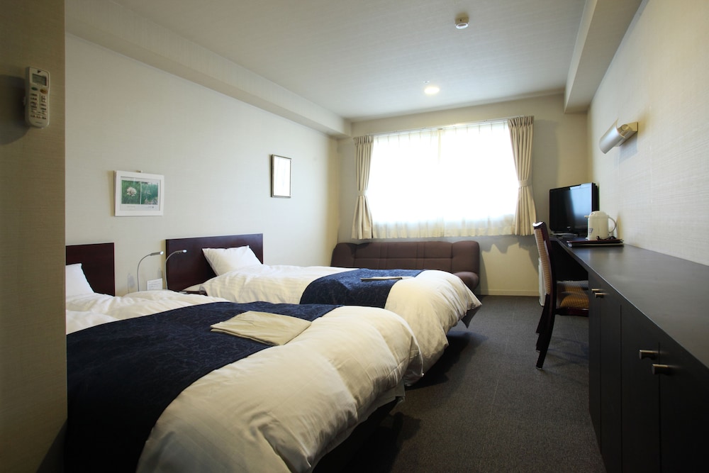 HOTEL CONTINENTAL 21/64