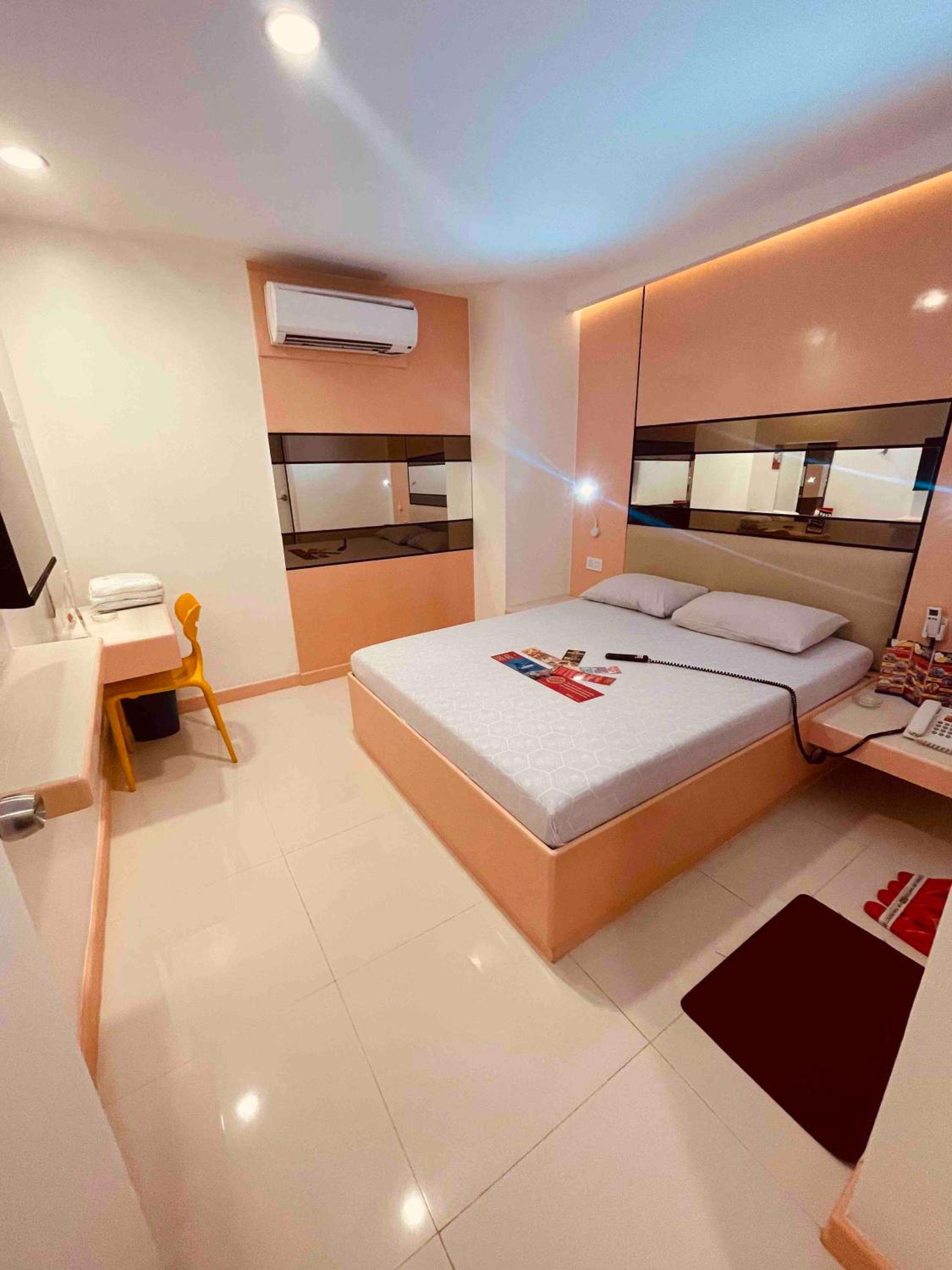 Hotel Sogo Aurora Blvd - Cubao 17/36