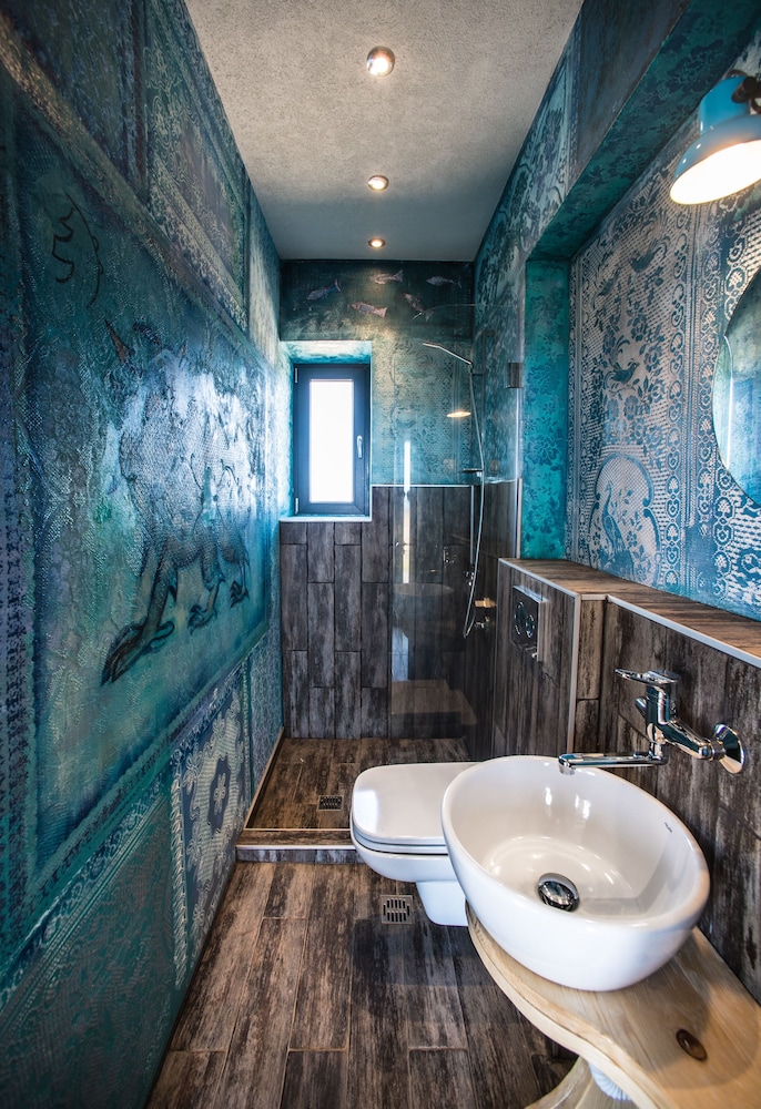 Keros Blue Luxury Rooms & Villas 48/49