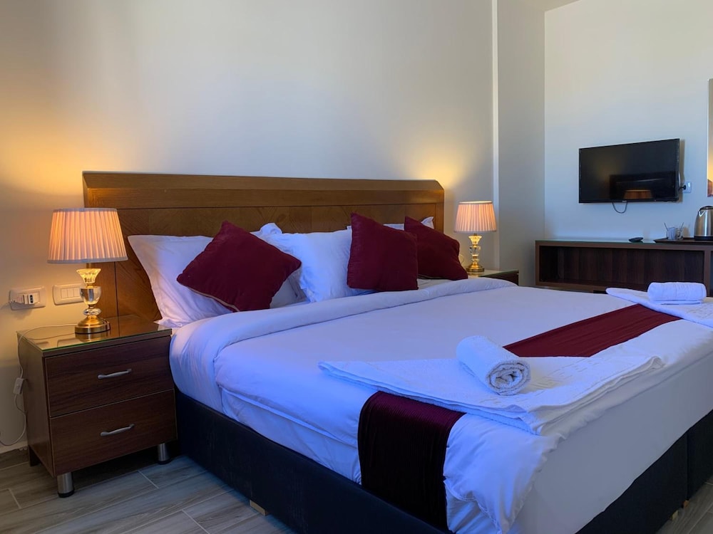 Petra Sky Hotel 19/50