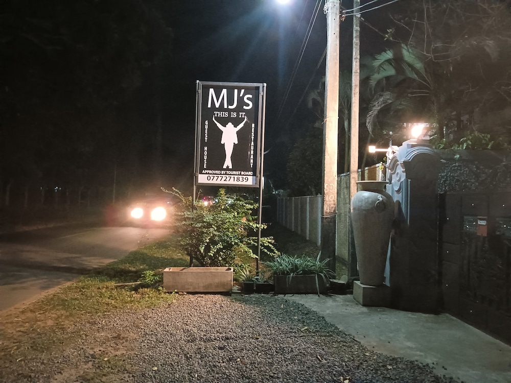 This Is It Guest House And Restaurant 42/50