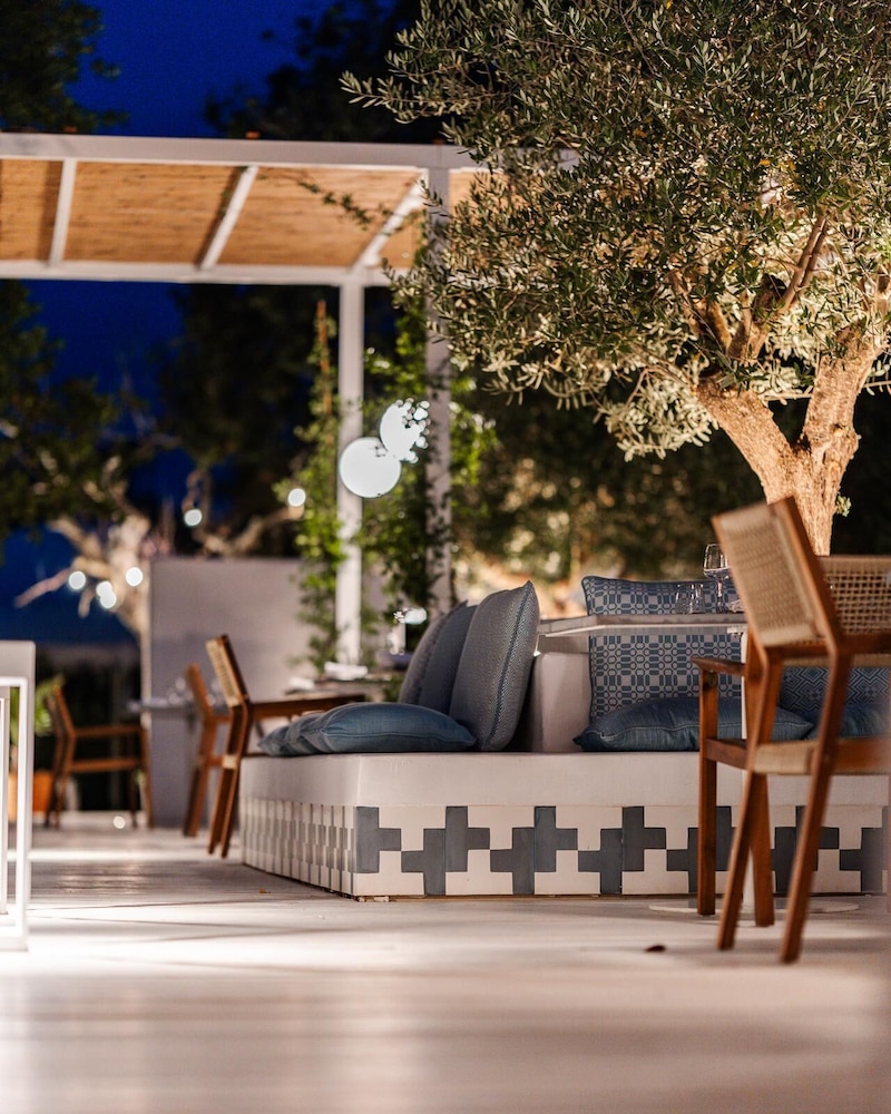 Montiro Hotel 21/48