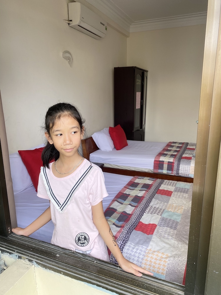 Viet Nhat Halong Hotel 10/61