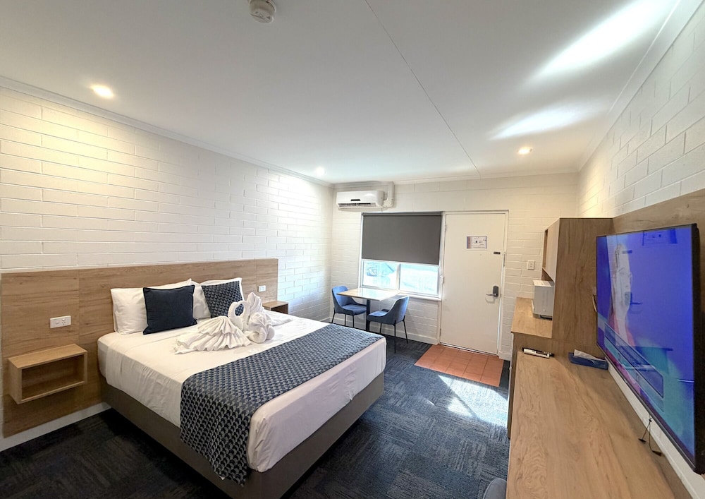 Superior, Queen Bed