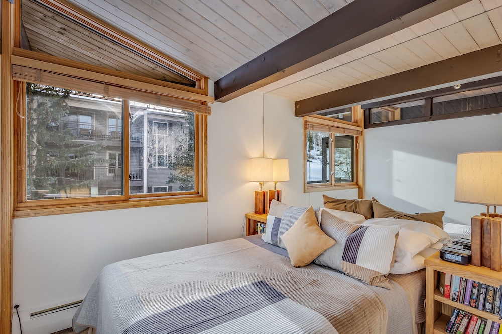 Laurelwood A Destination Residence 58/76