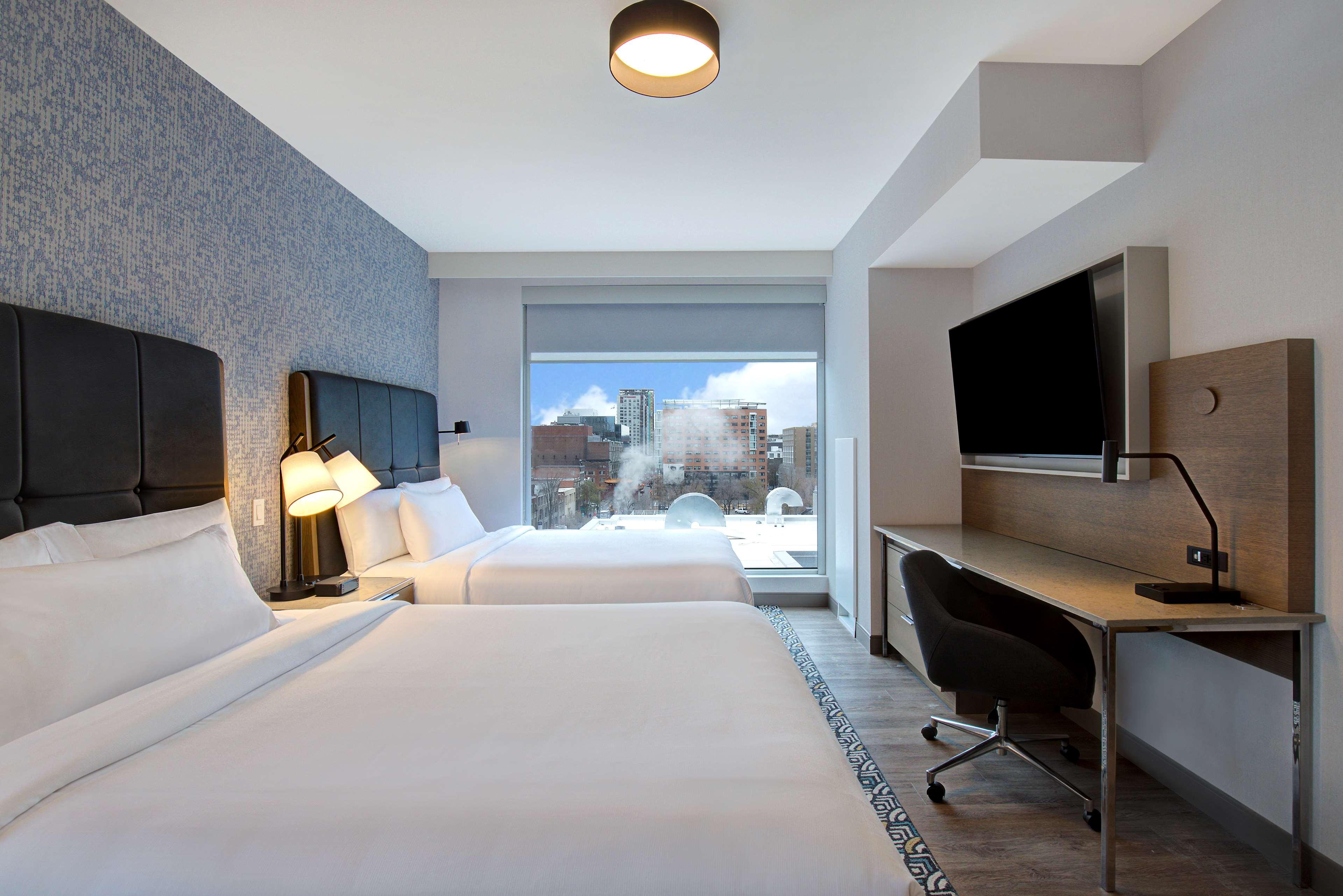 1 BEDROOM, SUITE, 2 QUEEN BEDS, CITY VIEW, LAUNDRY, BALCONY