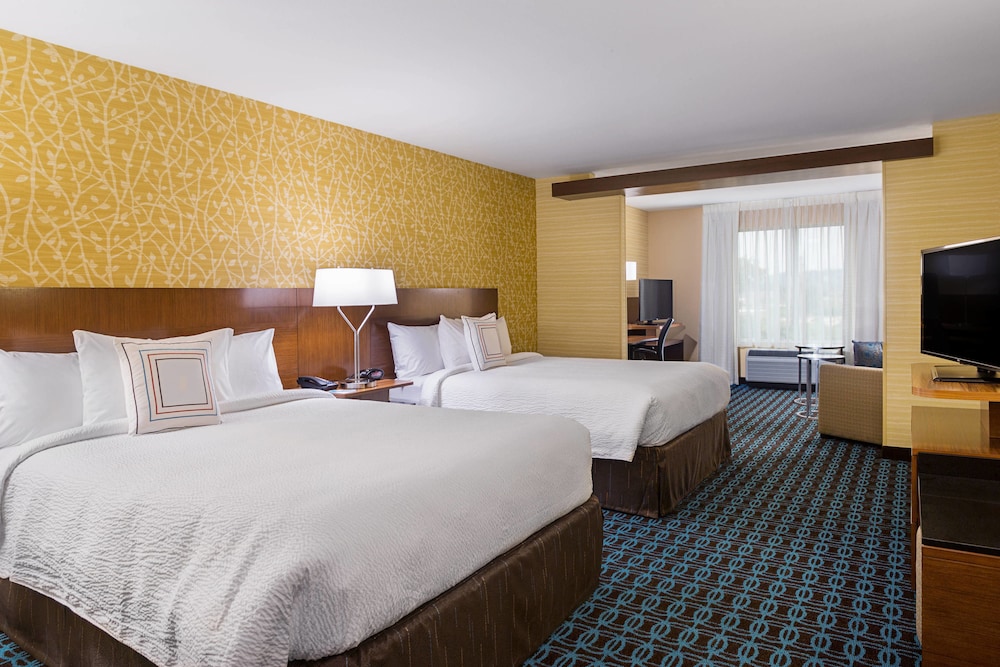 Fairfield Inn And Suites By Marriott Belle Vernon 8/29