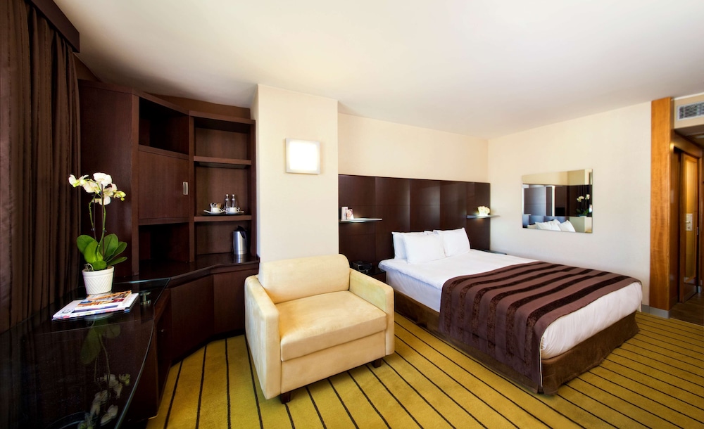 Point Hotel Taksim 22/68
