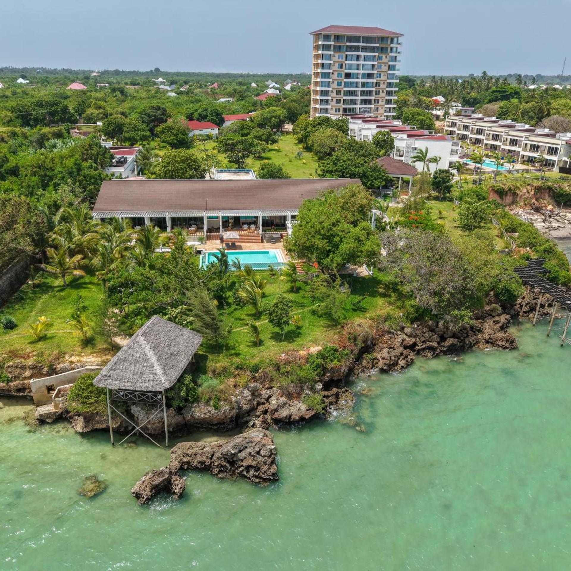 Blue Ocean Resort & Residences 44/50
