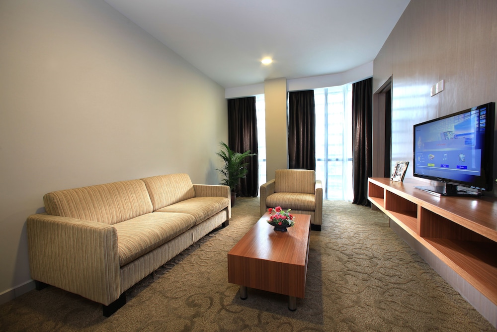 IZUMI HOTEL BUKIT BINTANG 43/52
