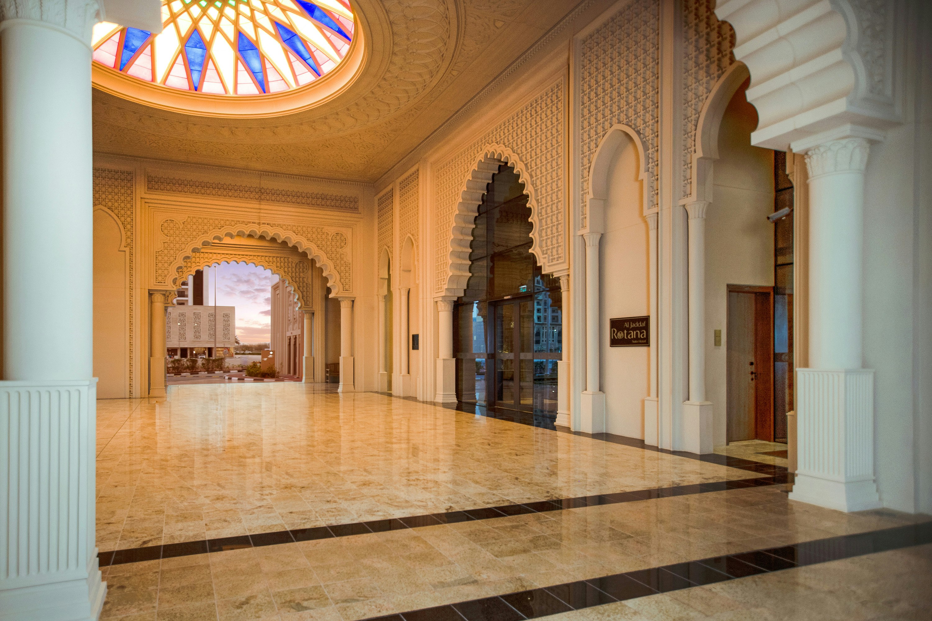 Al Jaddaf Rotana Suite Hotel 14/27