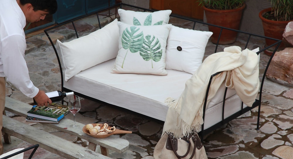 KKALA BOUTIQUE HOTEL 56/70