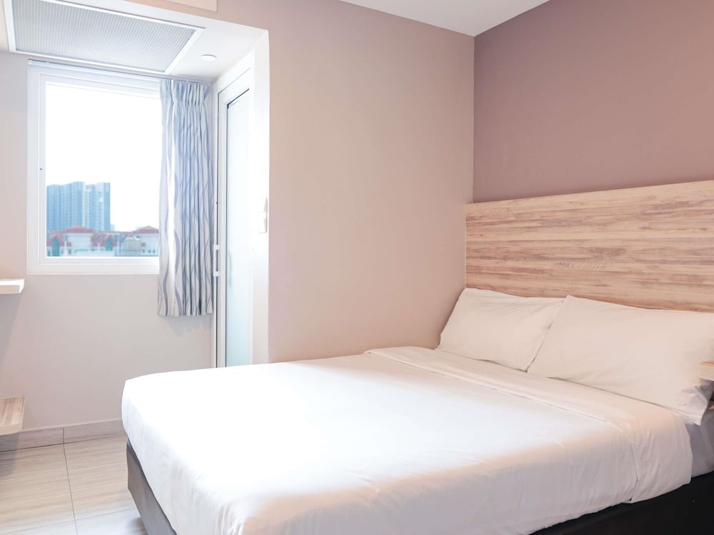 ibis budget Singapore Crystal 37/62