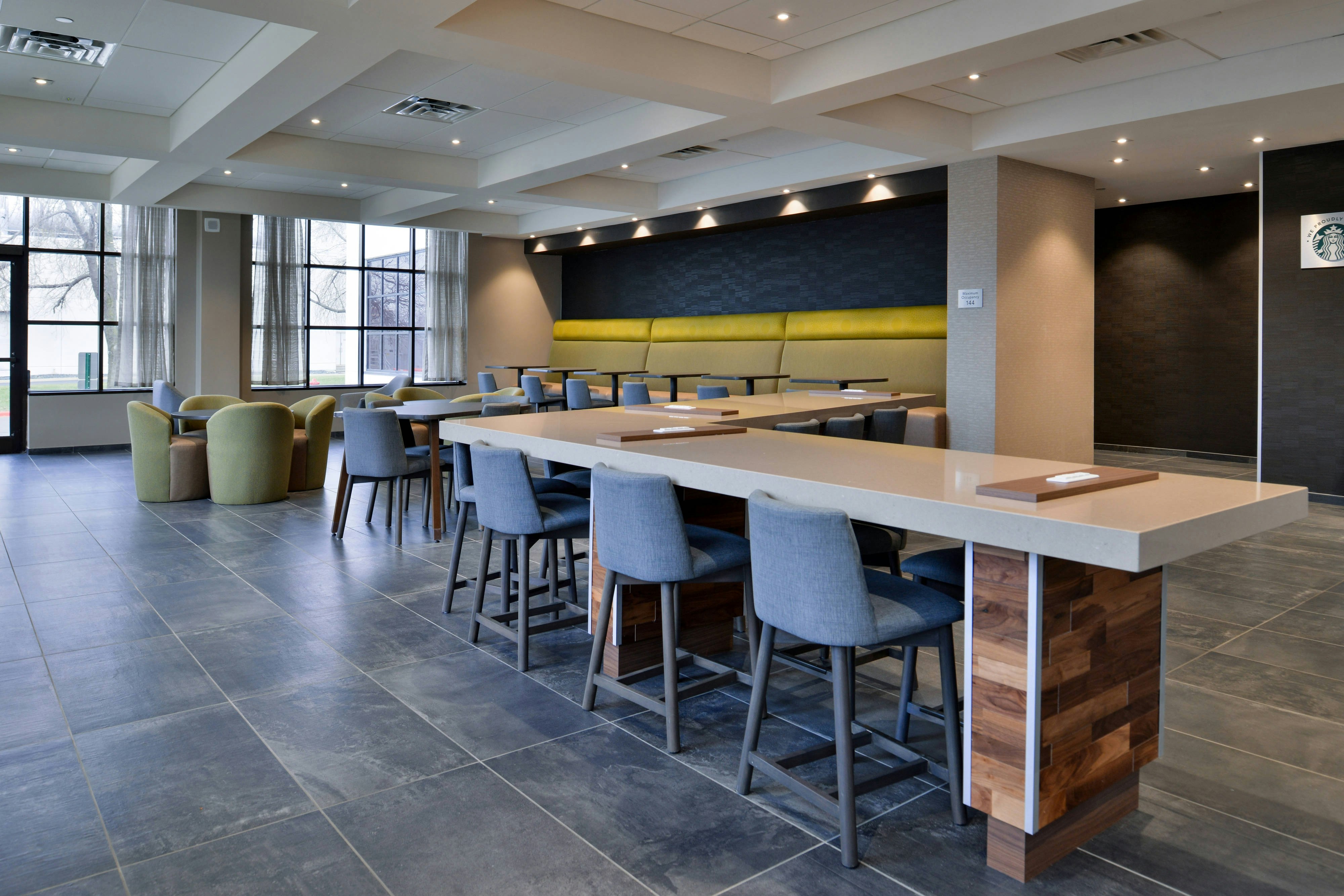 Courtyard by Marriott Edina Bloomington 16/23