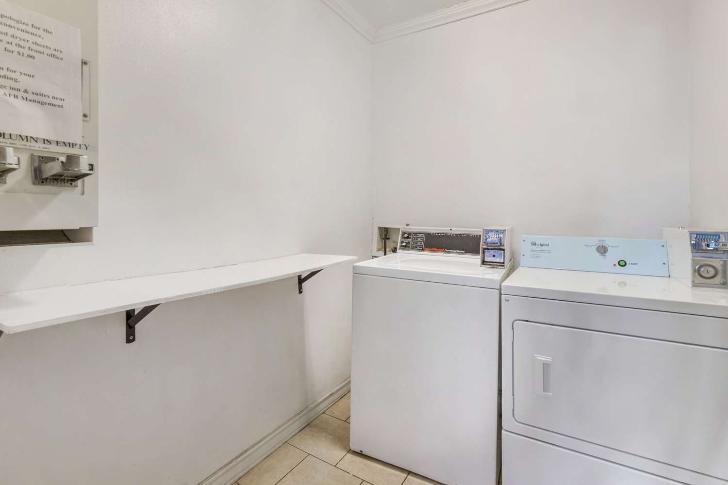 Econo Lodge Inn & Suites Near Lackland AFB San Antonio, TX 36/36