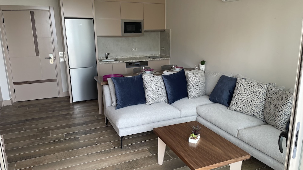 Green Garden City Luxury Apartments 18/37