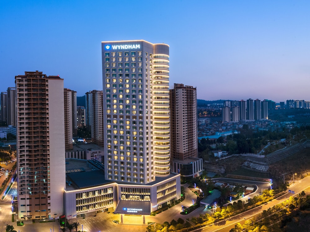 Wyndham Kunming Panlong 2/47