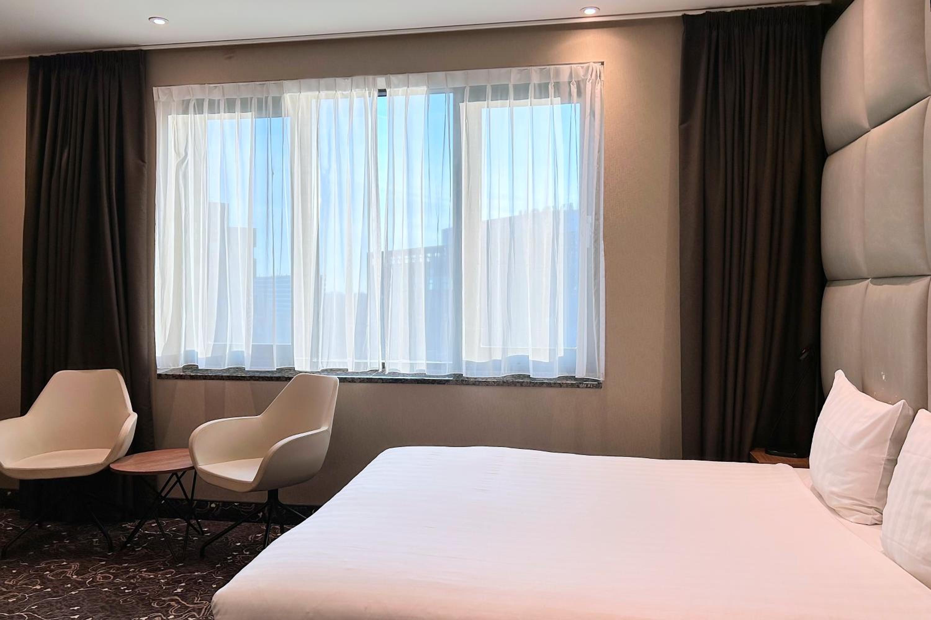 Room, Double Bed